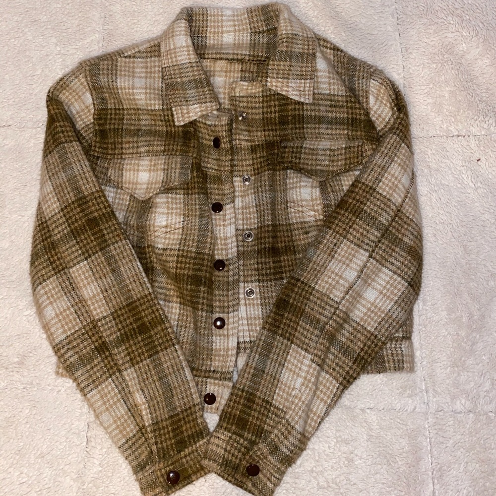 COPY - VINTAGE PLAID CROPPED BUTTON UP JACKET